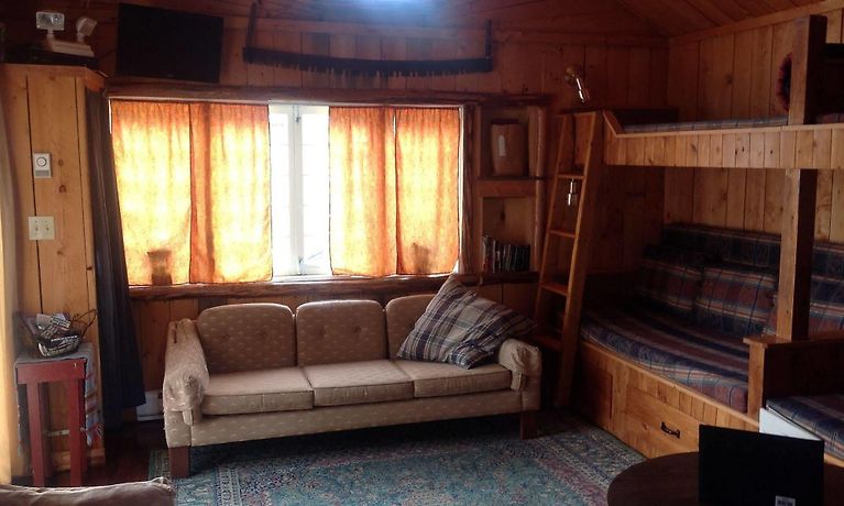 Boat House Cottage Baddeck Book Your Accommodation In Baddeck